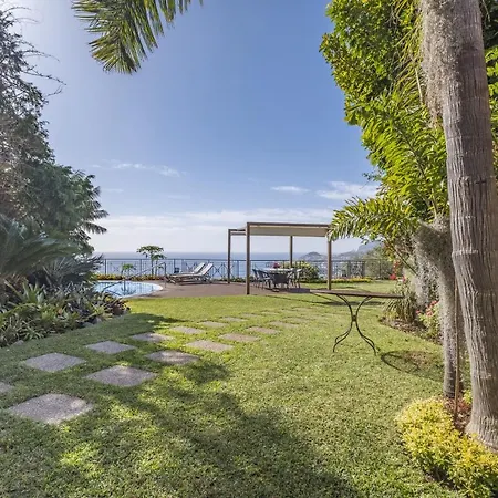 Casa Bromelias