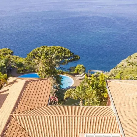 Casa Bromelias